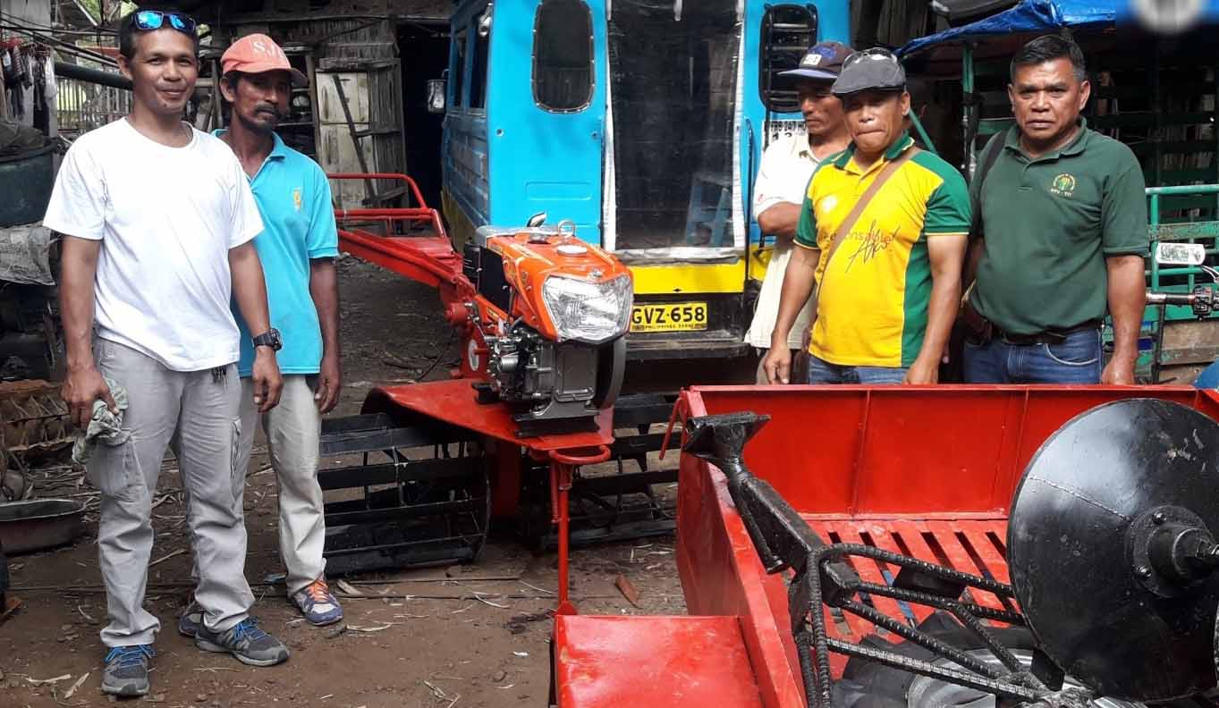 DA-SAAD holds mass hand tractor distribution in Negros Oriental