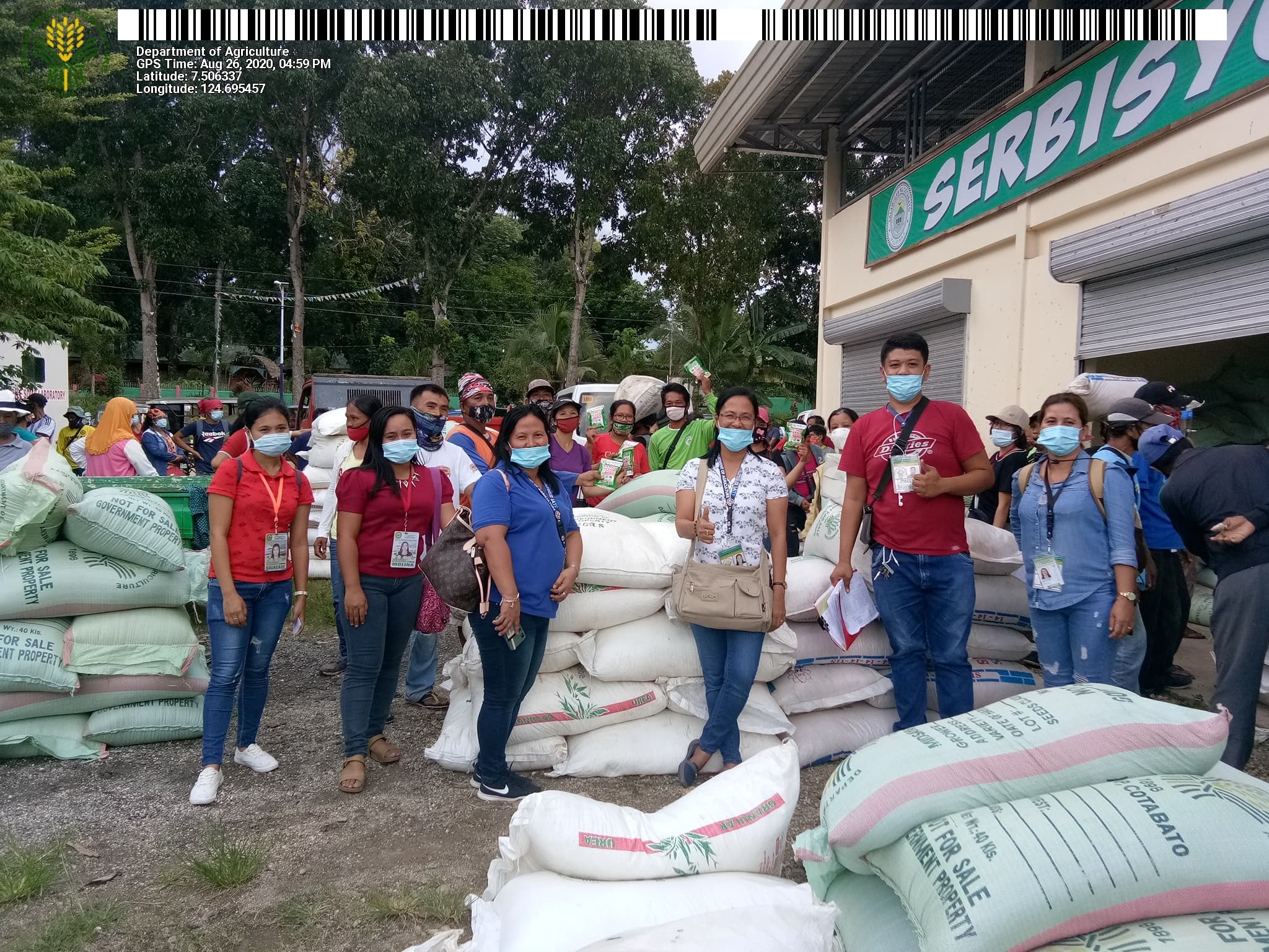 100 Cotabato farmers receive upland rice and vegetable production inputs