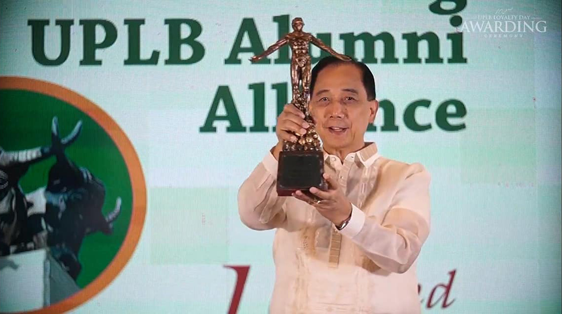 UPLB alumni group honors DA chief for exemplary achievements