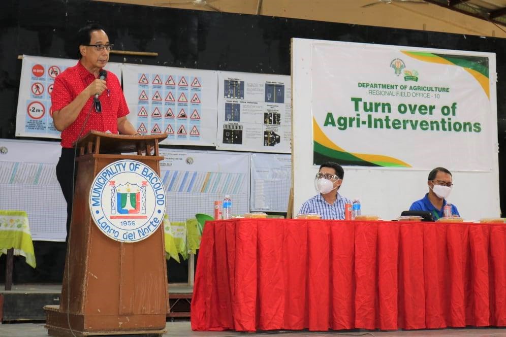 Sec Dar leads turnover of Php 10.4 million livelihood projects in LDN
