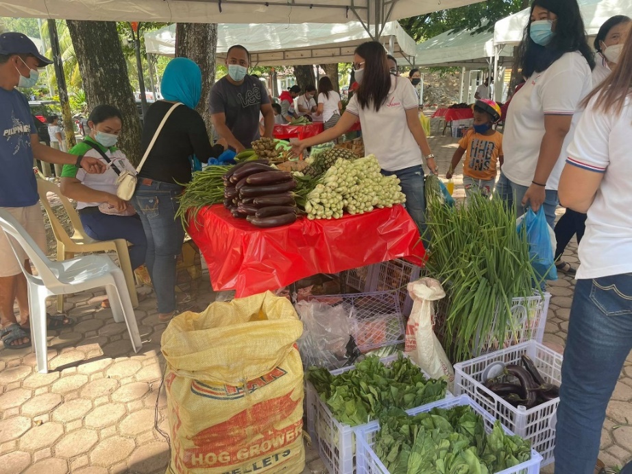 Farmers in Samar join “Tabo in the City. Pa–Merkado” agricultural festival