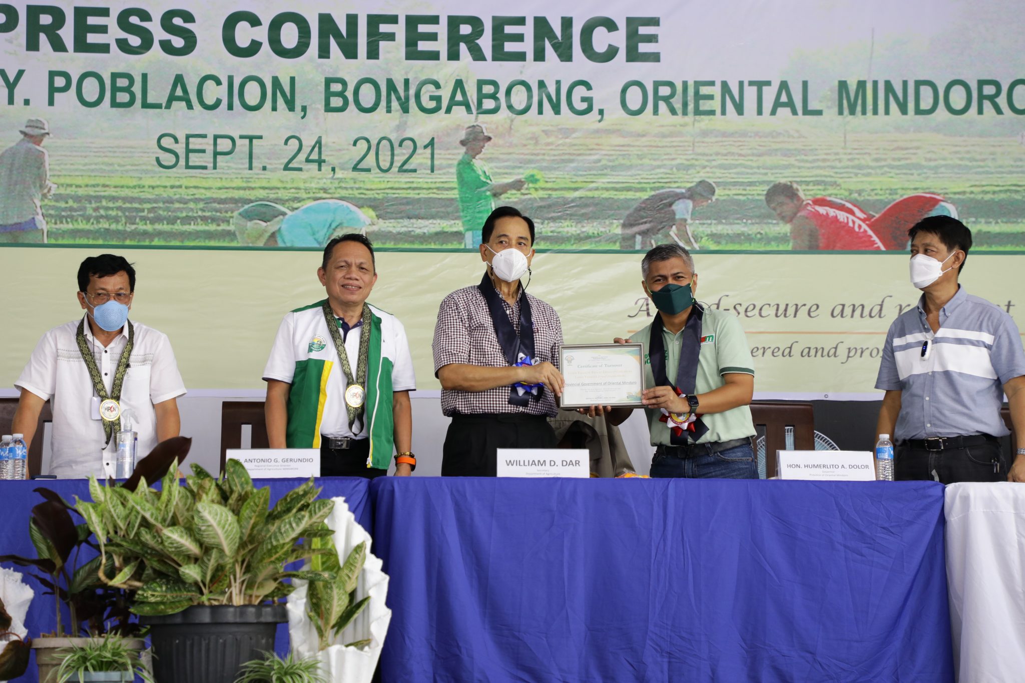 Oriental Mindoro starts Province-led Agriculture and Fisheries Extension Systems with DA