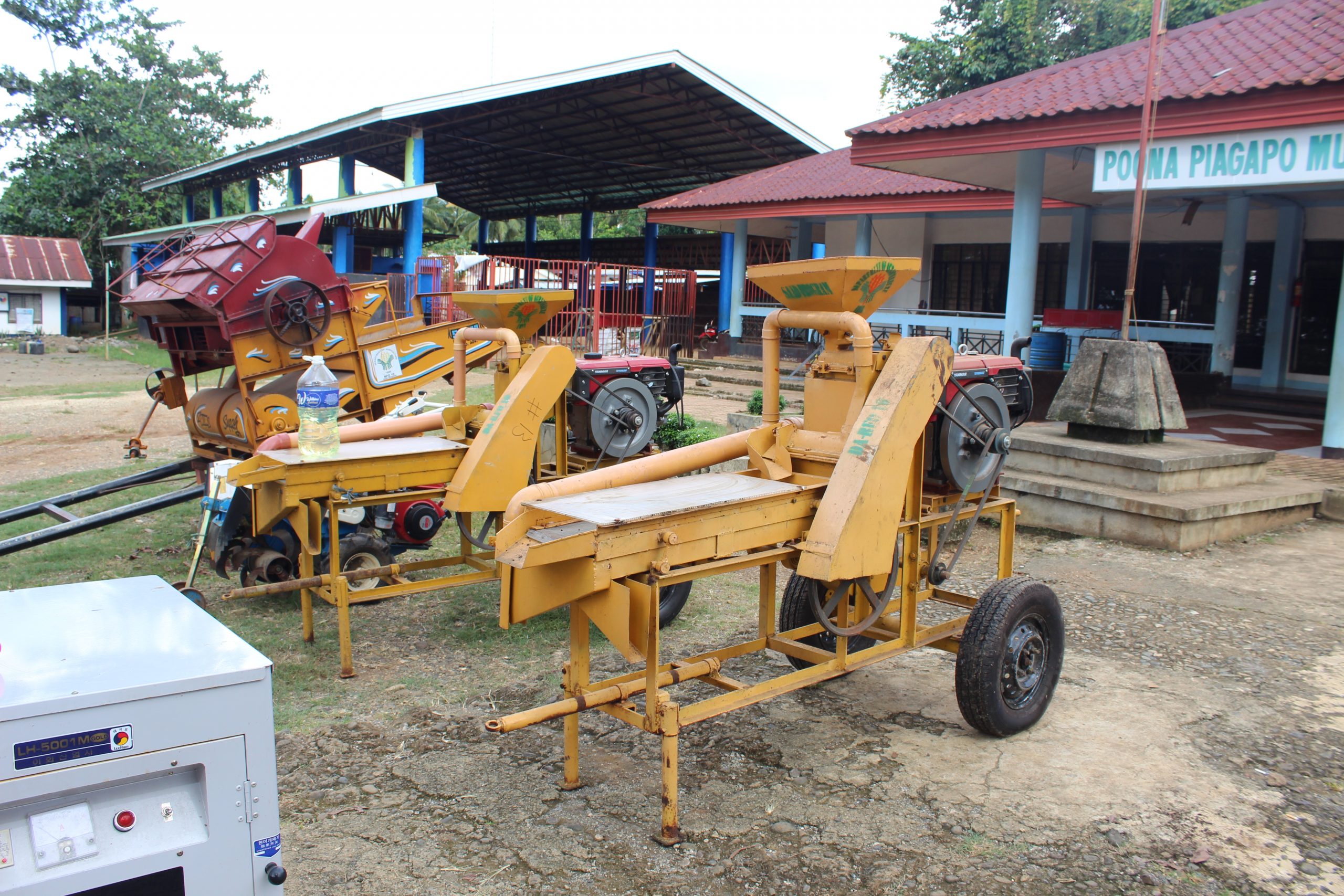 Poona Piagapo farmers receive Php 2.3M worth of farm machinery from DA-SAAD 10