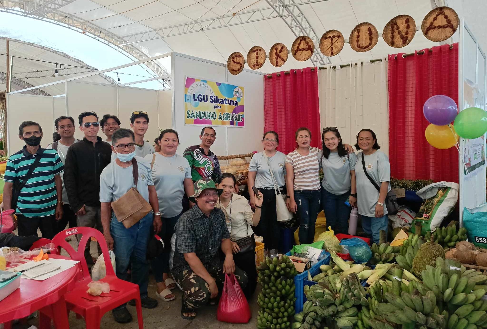 CIFA farmers earn Php16K after participating in Sikatuna’s first Sandugo Agri-Fair 2023